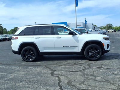 2023 Jeep Grand Cherokee Altitude
