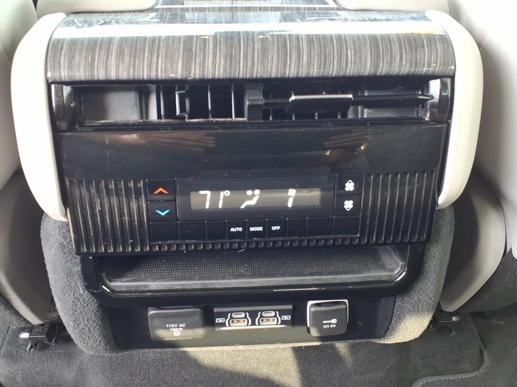 2022 Jeep Wagoneer Series II