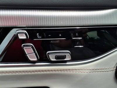 2023 Jeep Grand Wagoneer BASE