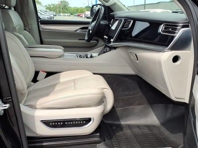 2023 Jeep Grand Wagoneer BASE