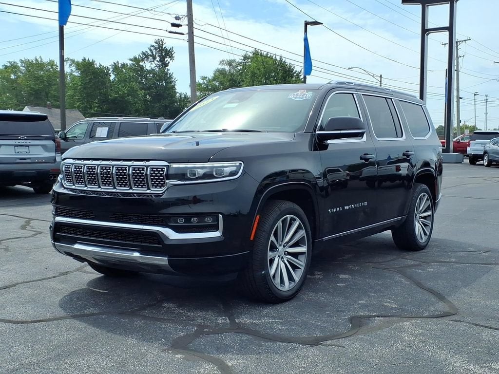 2023 Jeep Grand Wagoneer BASE