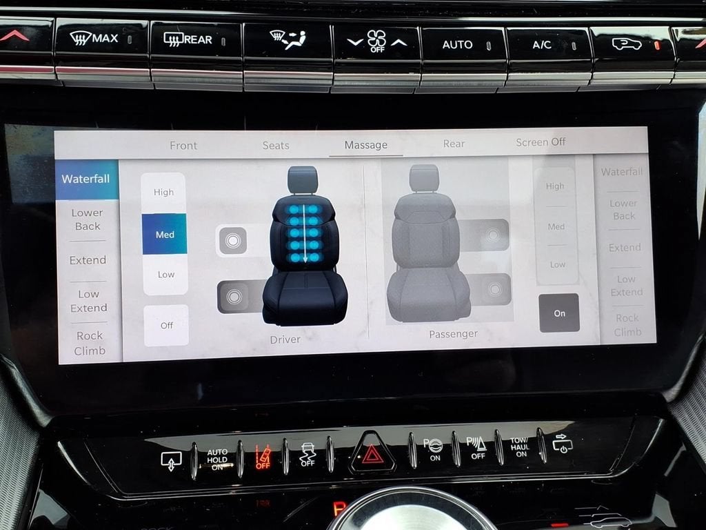 2023 Jeep Grand Wagoneer BASE