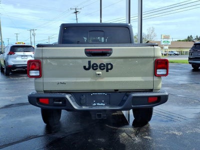 2022 Jeep Gladiator Sport S