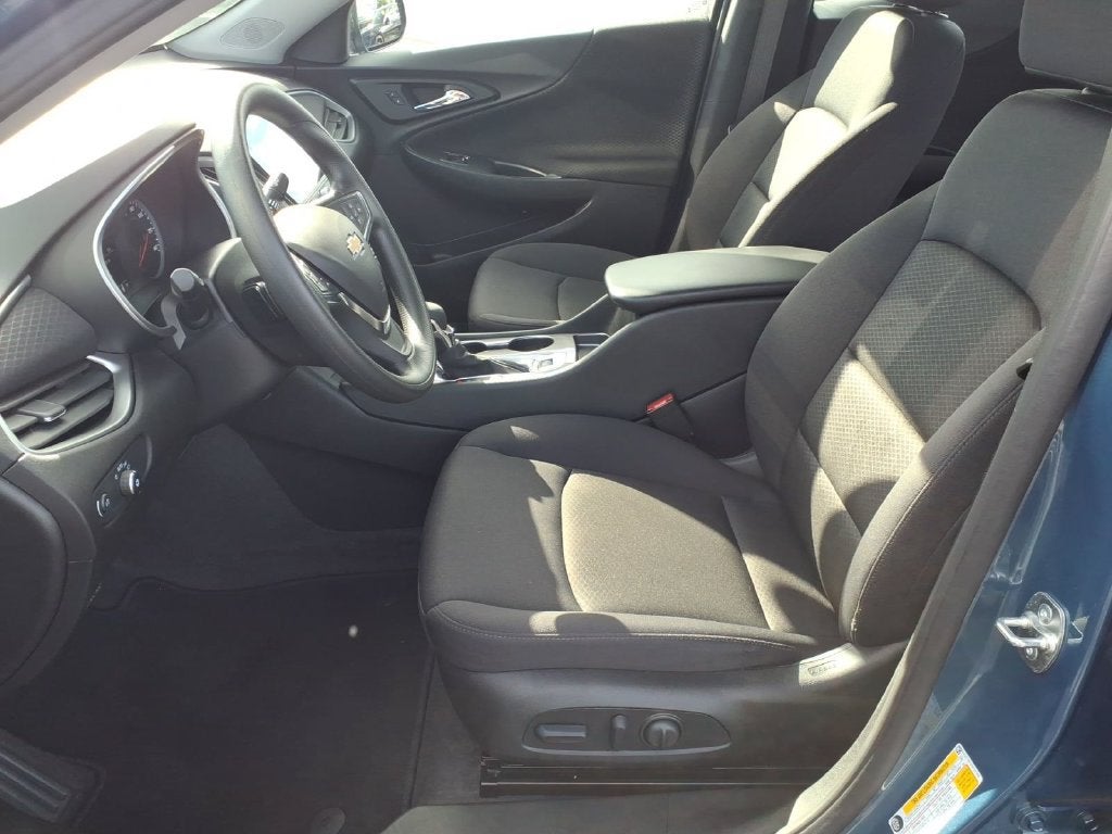 2025 Chevrolet Malibu FL