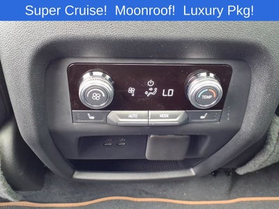2024 GMC Acadia AT4