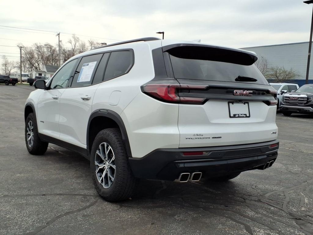 2024 GMC Acadia AT4