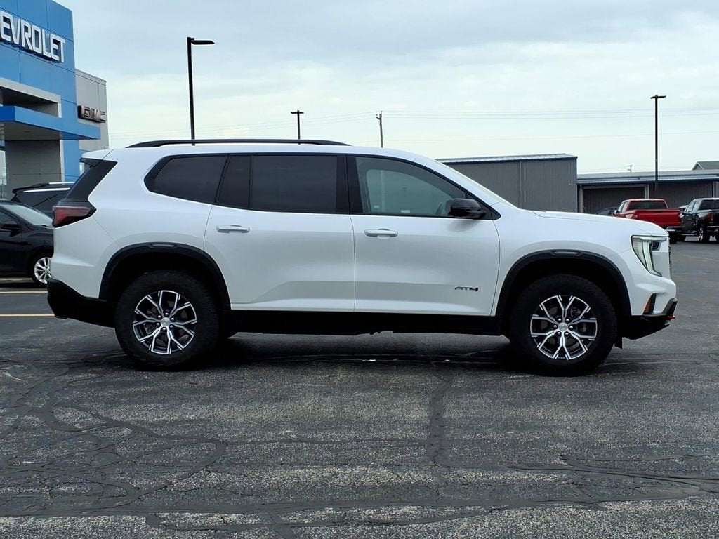 2024 GMC Acadia AT4