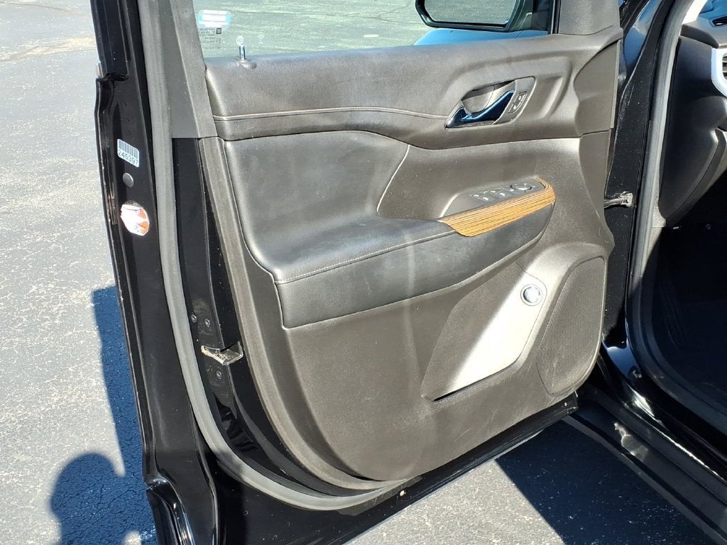 2019 GMC Acadia SLE
