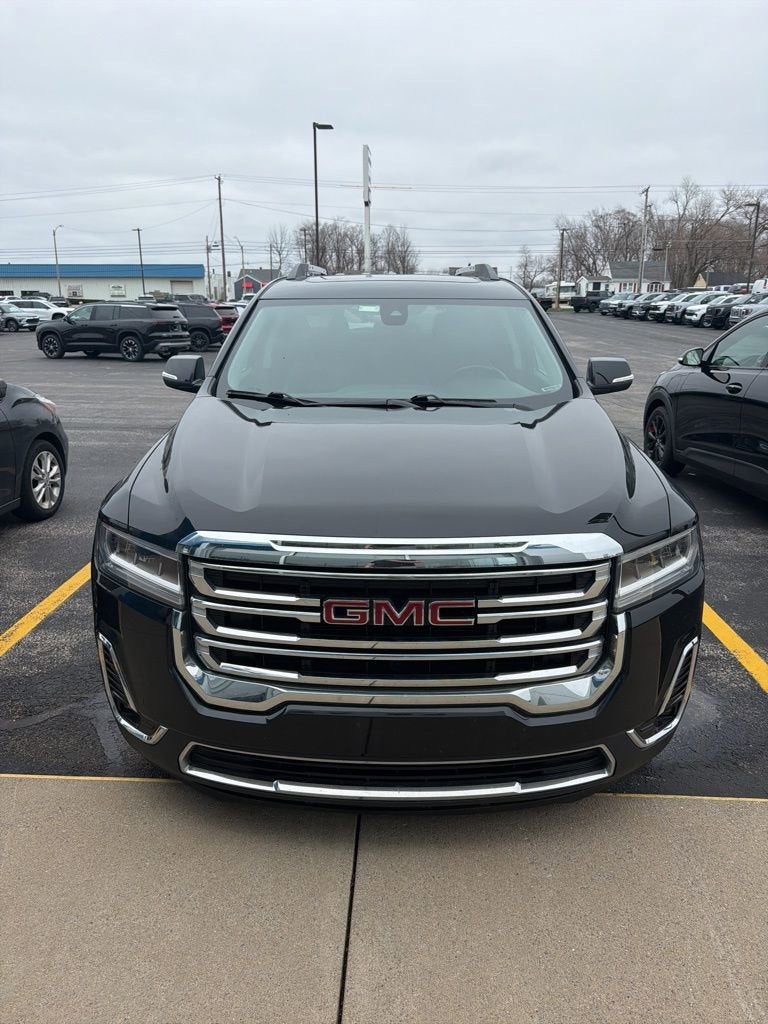 2023 GMC Acadia SLT