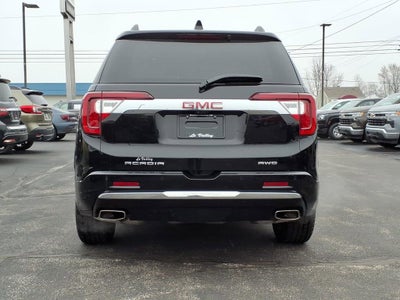 2023 GMC Acadia Denali