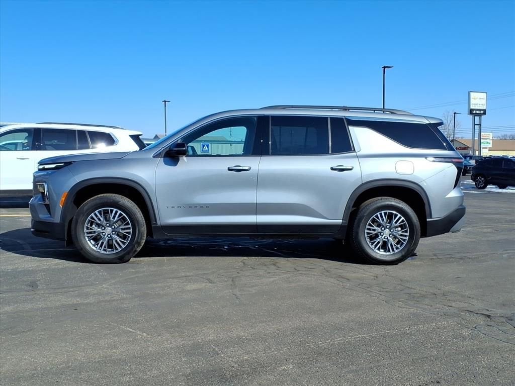 2025 Chevrolet Traverse LT