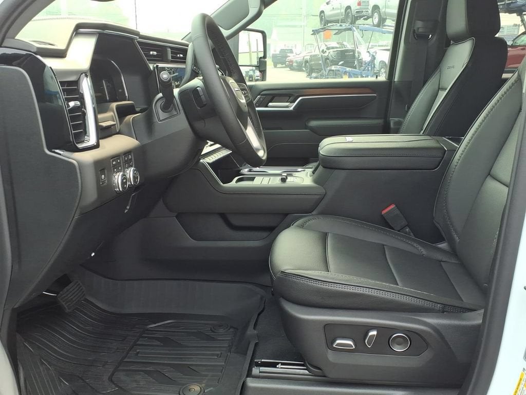 2026 GMC Sierra 3500 HD Denali DRW