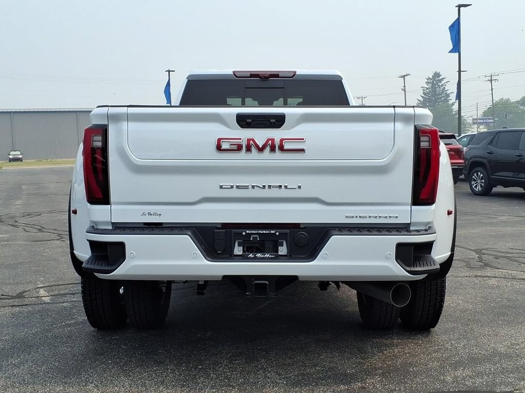 2026 GMC Sierra 3500 HD Denali DRW