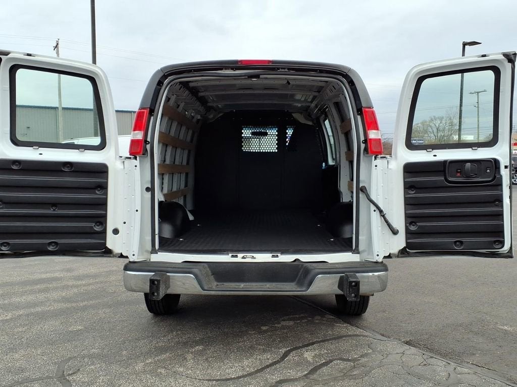 2024 GMC Savana Cargo 2500 Work Van