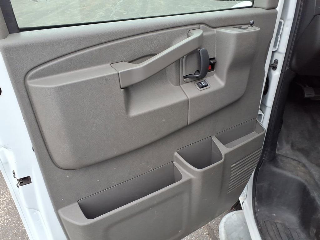 2024 GMC Savana Cargo 2500 Work Van