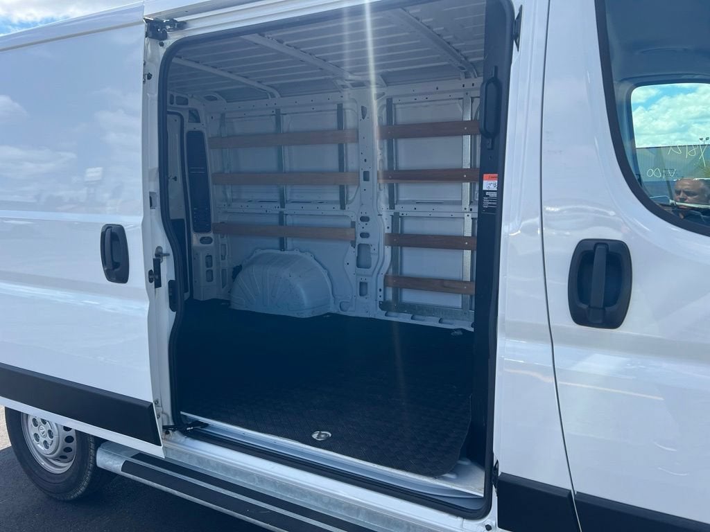 2025 RAM ProMaster Cargo Van Tradesman