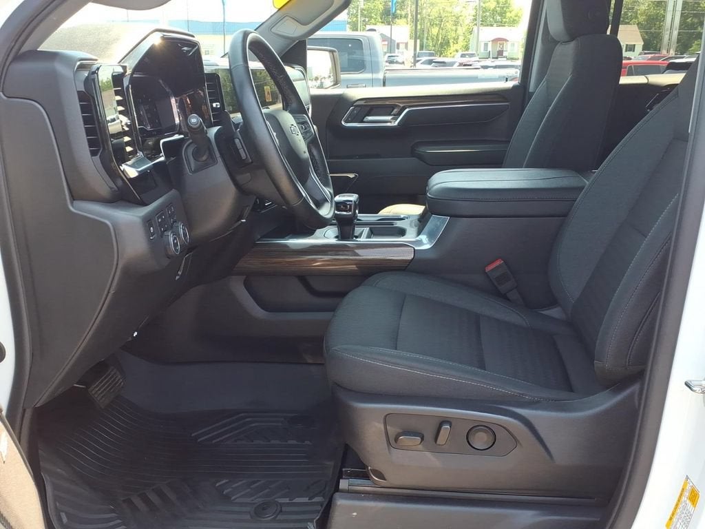 2025 Chevrolet Silverado 1500 LT Trail Boss