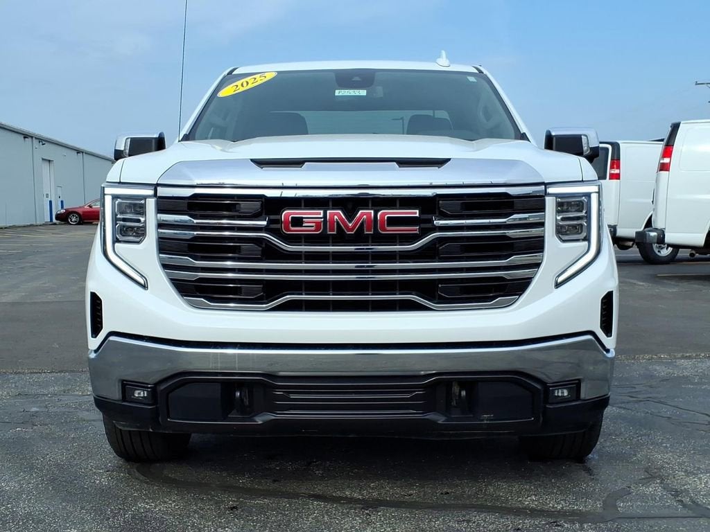 2025 GMC Sierra 1500 SLT