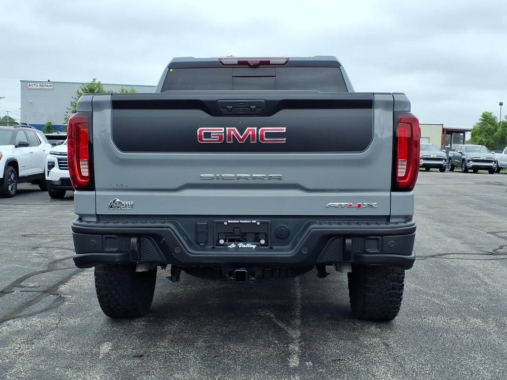2024 GMC Sierra 1500 AT4X