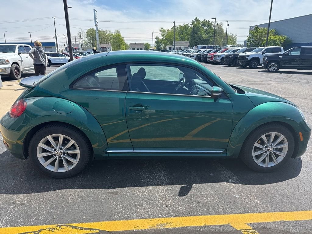 2018 Volkswagen Beetle S