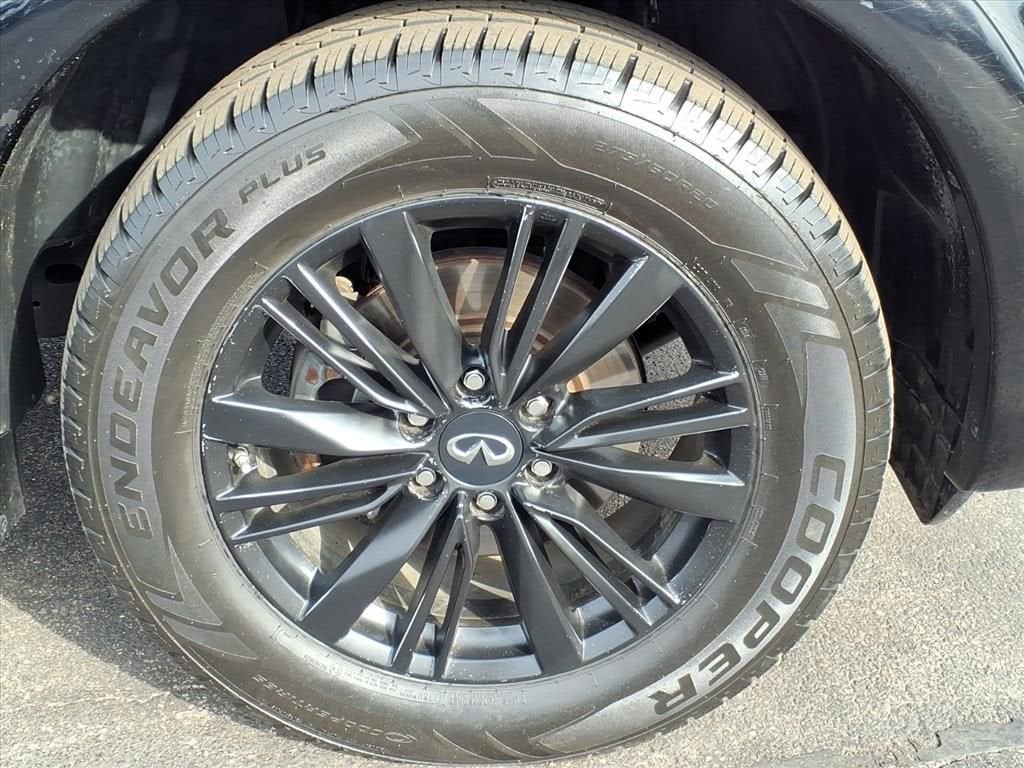 2019 INFINITI QX80 LUXE